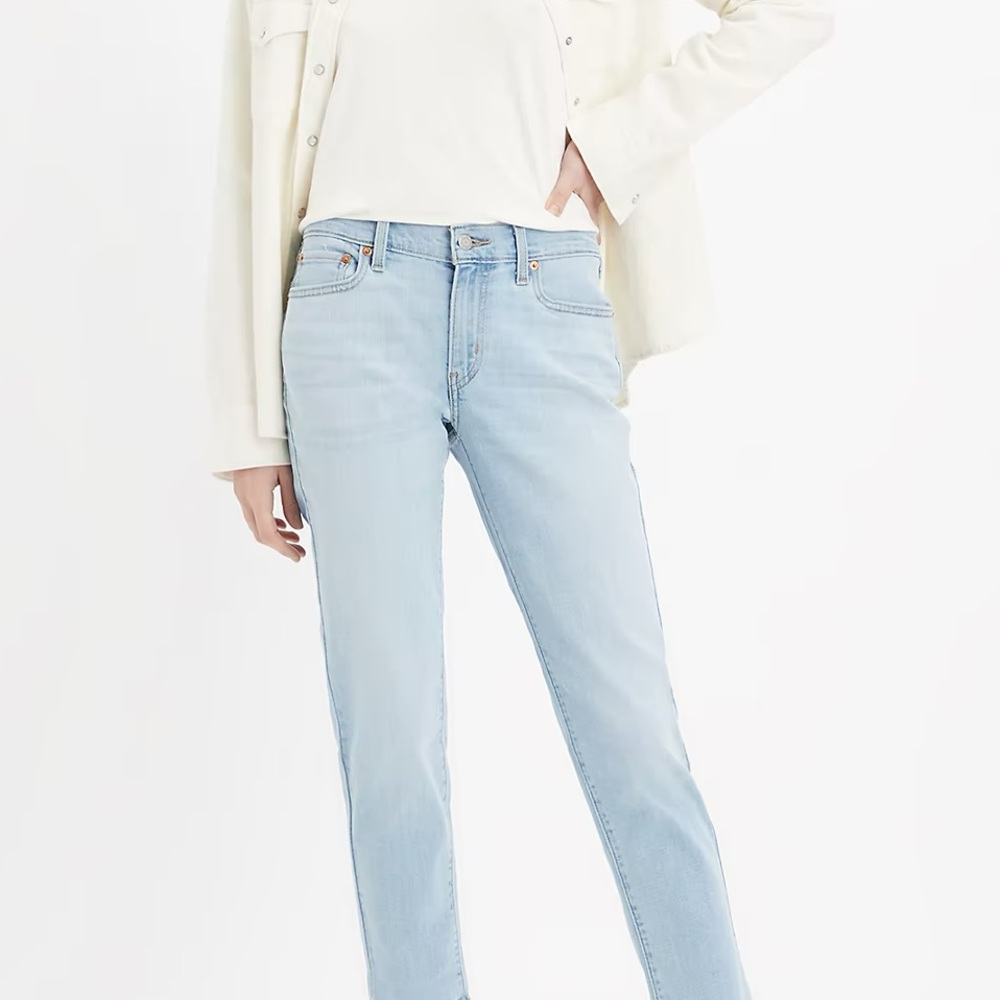 LEVI’S MID RISE BOYFRIEND WOMEN'S JEANS
